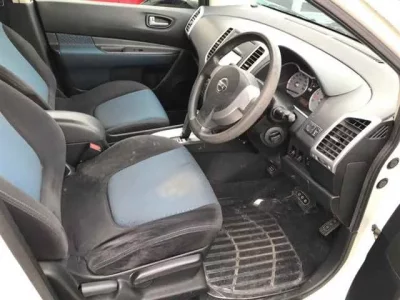 Nissan WINGROAD