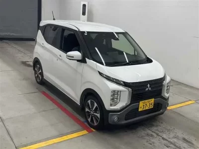 Mitsubishi EK X