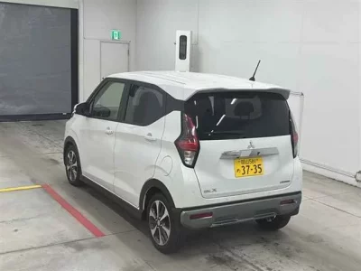 Mitsubishi EK X