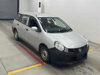 Nissan AD
