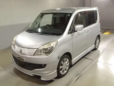 Mitsubishi DELICA D2