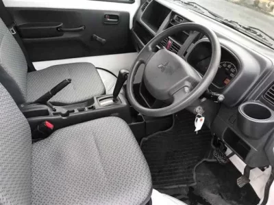Mitsubishi MINICAB TRUCK