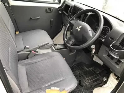 Mitsubishi MINICAB TRUCK