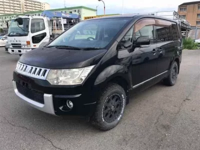Mitsubishi DELICA D5