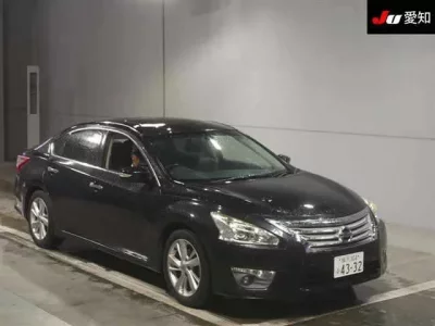 Nissan TEANA
