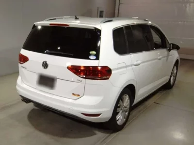 Volkswagen GOLF TOURAN