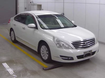 Nissan TEANA