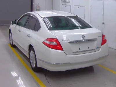 Nissan TEANA