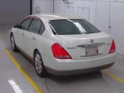 Nissan TEANA