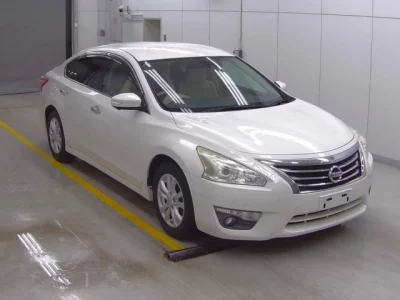 Nissan TEANA
