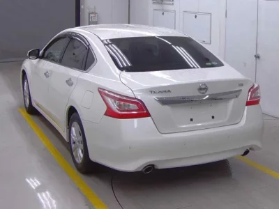 Nissan TEANA