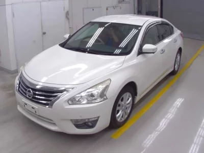 Nissan TEANA
