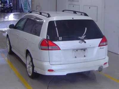 Nissan WINGROAD