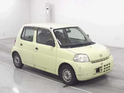 Daihatsu Esse