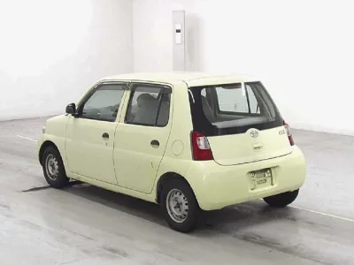 Daihatsu Esse