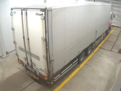 Isuzu TRUCK
