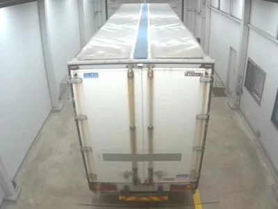 Isuzu TRUCK