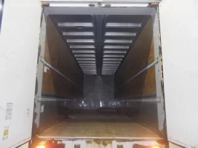 Isuzu TRUCK