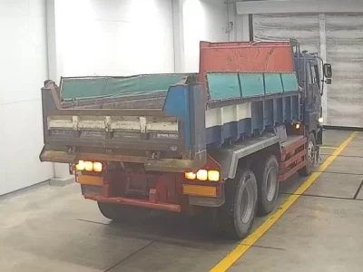 Isuzu TRUCK