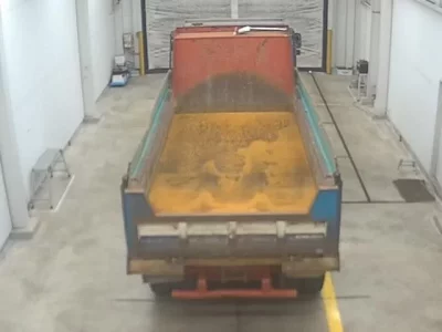 Isuzu TRUCK