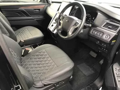 Mitsubishi DELICA D5