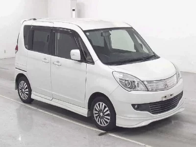 Mitsubishi DELICA D2