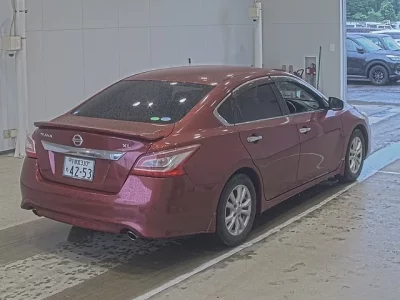Nissan TEANA