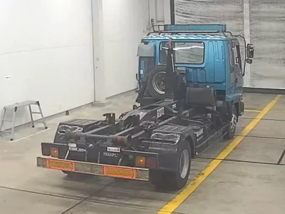 Isuzu FORWARD