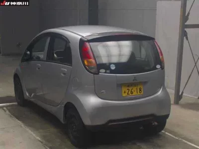 Mitsubishi I
