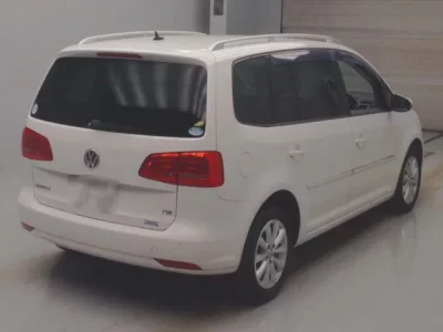 Volkswagen GOLF TOURAN