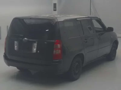 Toyota SUCCEED