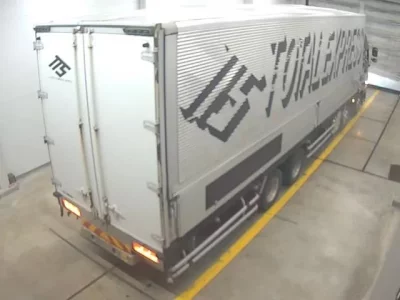 Isuzu TRUCK