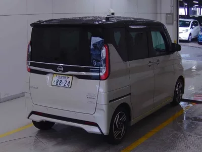 Nissan ROOX