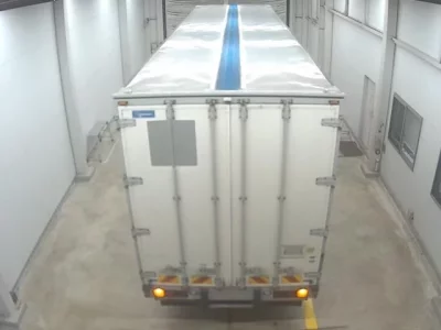 Isuzu TRUCK