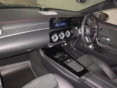 Mercedes-Benz CLA CLASS