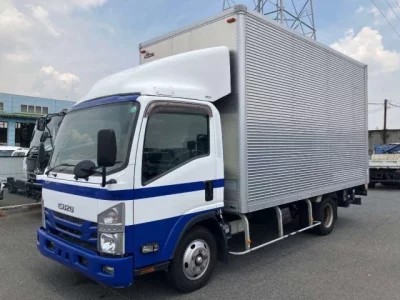 Isuzu ELF