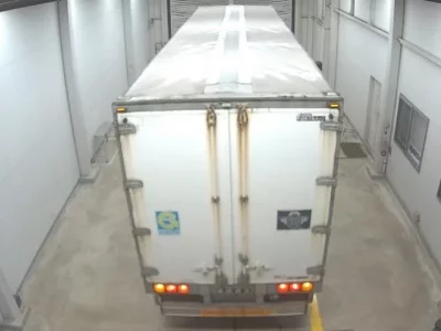 Isuzu TRUCK