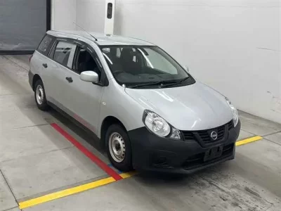Nissan AD
