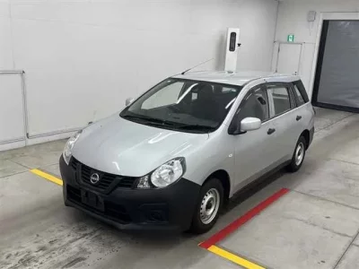 Nissan AD