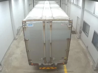 Isuzu TRUCK