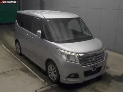 Mitsubishi DELICA D2