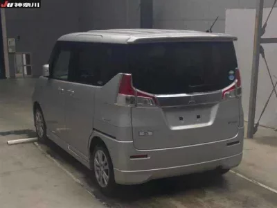 Mitsubishi DELICA D2