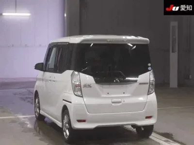 Mitsubishi EK SPACE