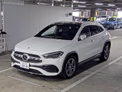 Mercedes-Benz GLA CLASS