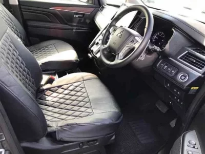 Mitsubishi DELICA D5