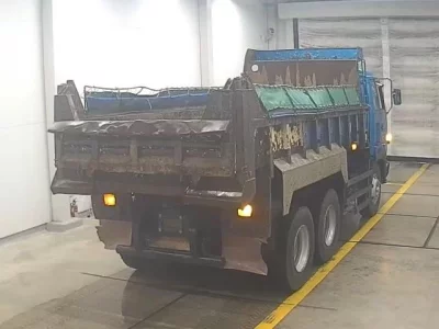 Isuzu TRUCK