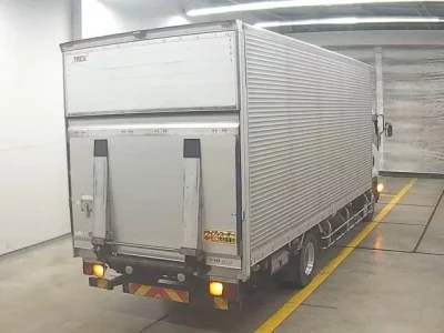 Isuzu FORWARD