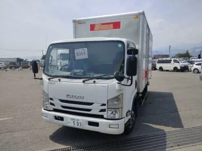 Isuzu ELF
