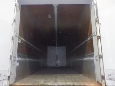 Isuzu TRUCK