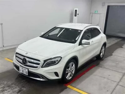 Mercedes-Benz GLA CLASS